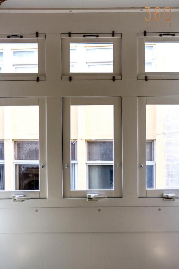 A Lovely 1Br Home With Balcony Just Off The Coast By 360 Estates Saint Julian's エクステリア 写真