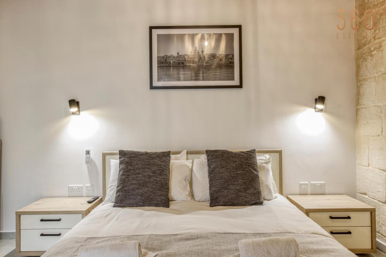 A Lovely 1Br Home With Balcony Just Off The Coast By 360 Estates Saint Julian's エクステリア 写真