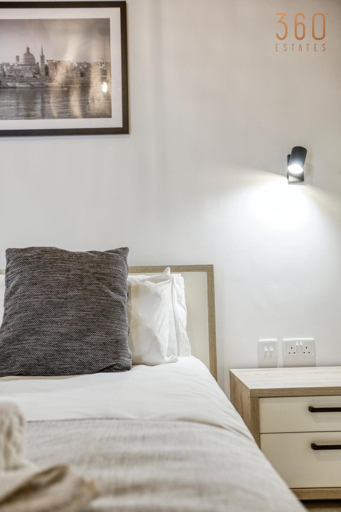 A Lovely 1Br Home With Balcony Just Off The Coast By 360 Estates Saint Julian's エクステリア 写真