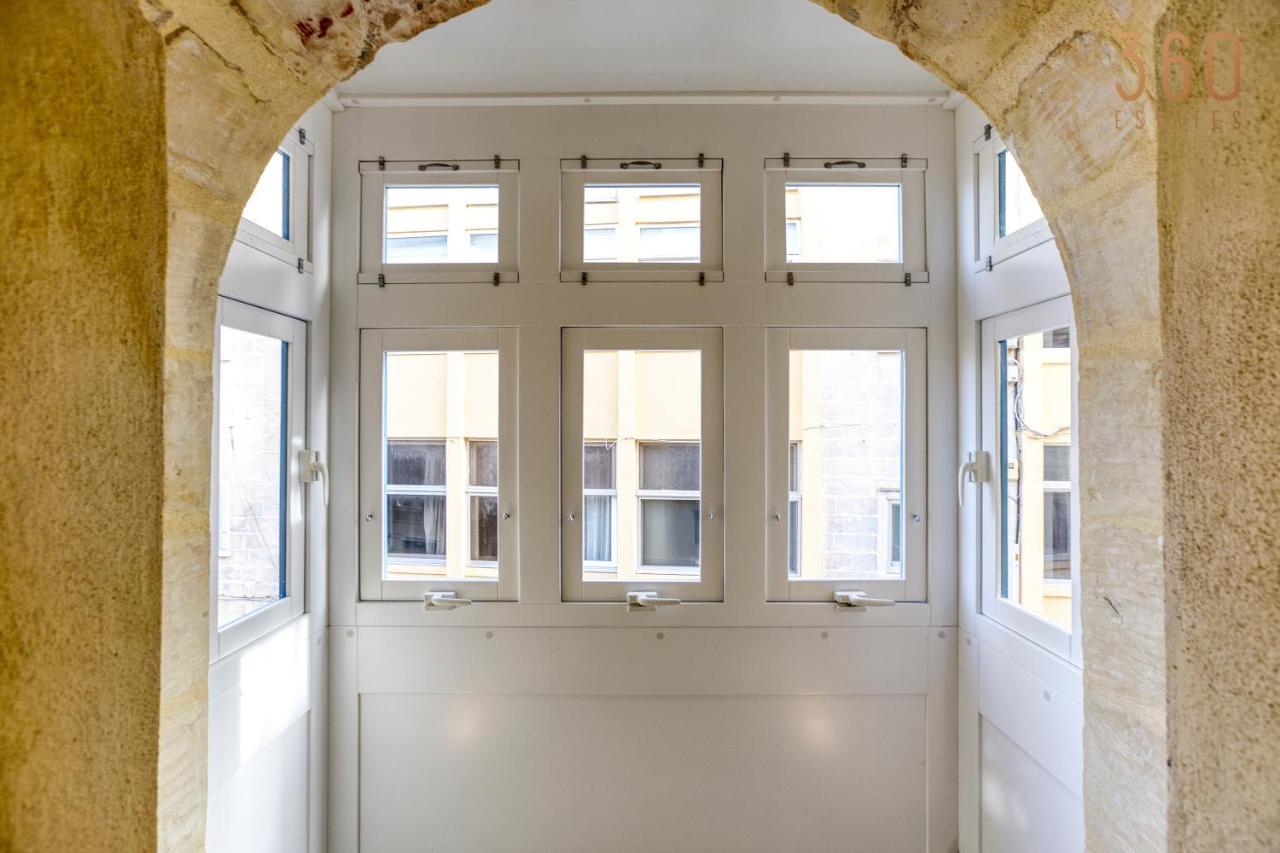 A Lovely 1Br Home With Balcony Just Off The Coast By 360 Estates Saint Julian's エクステリア 写真
